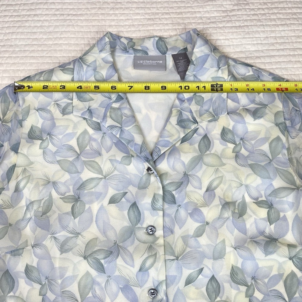 Liz Claiborne Women's Silk Floral Resort Short Sleeve Shirt Size 14 Button Front - Picture 12 of 15